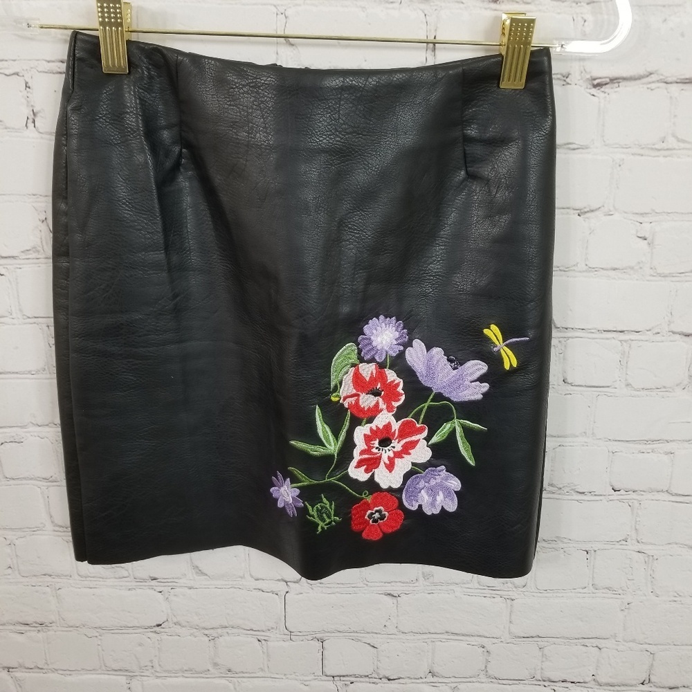 H&M Embroidered Black  Faux leather skirt size 4